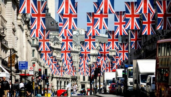 Pēc "Brexit" no praktiskā viedokļa līdz gada beigām nekas nemainīsies ne ierindas pilsoņiem, ne uzņēmējiem