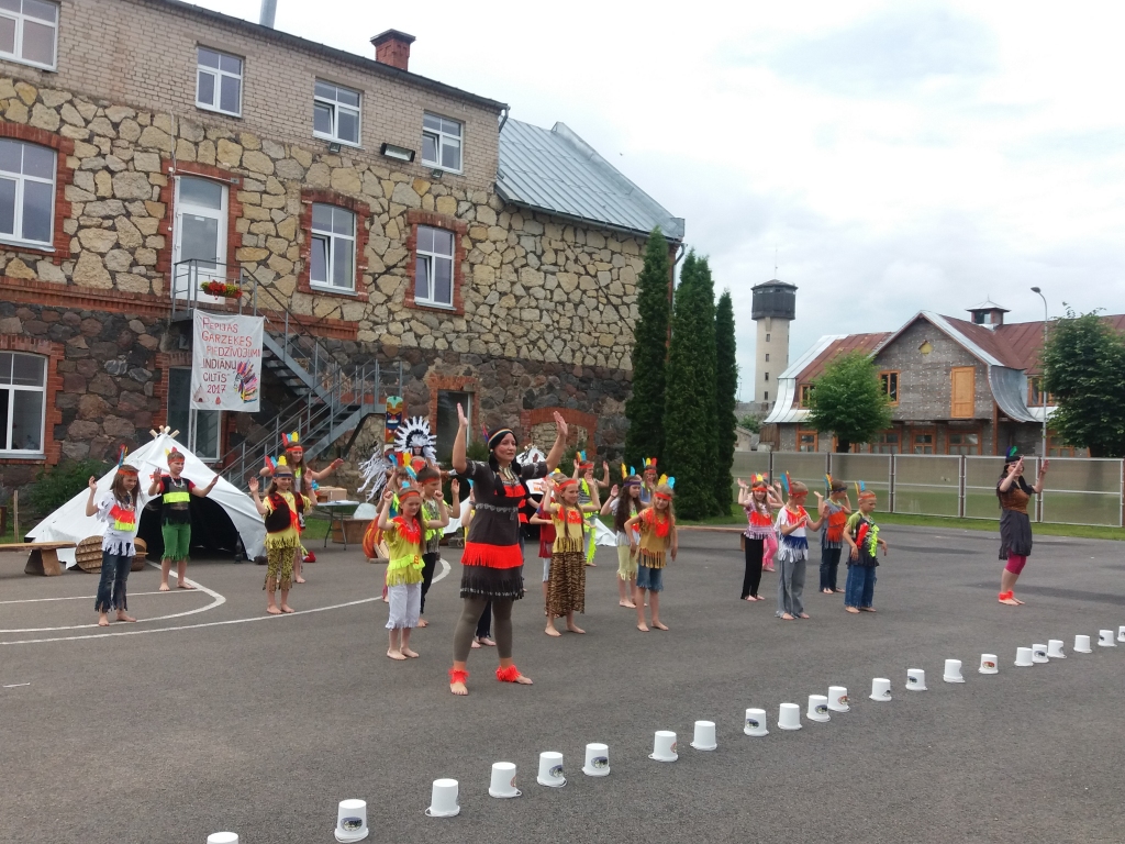 Vasaras nometnes sākušas aktīvu darbību