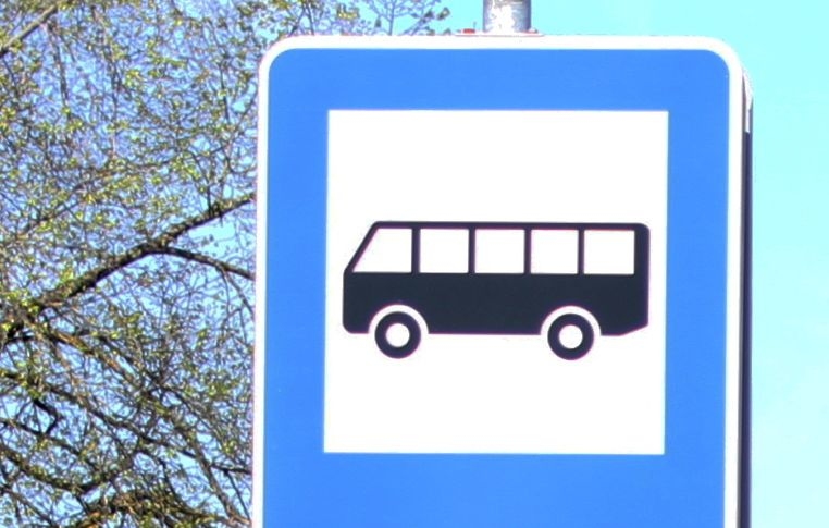 Īslaicīgi tiks slēgti autobusu reisi, kuros pasažieru praktiski nav