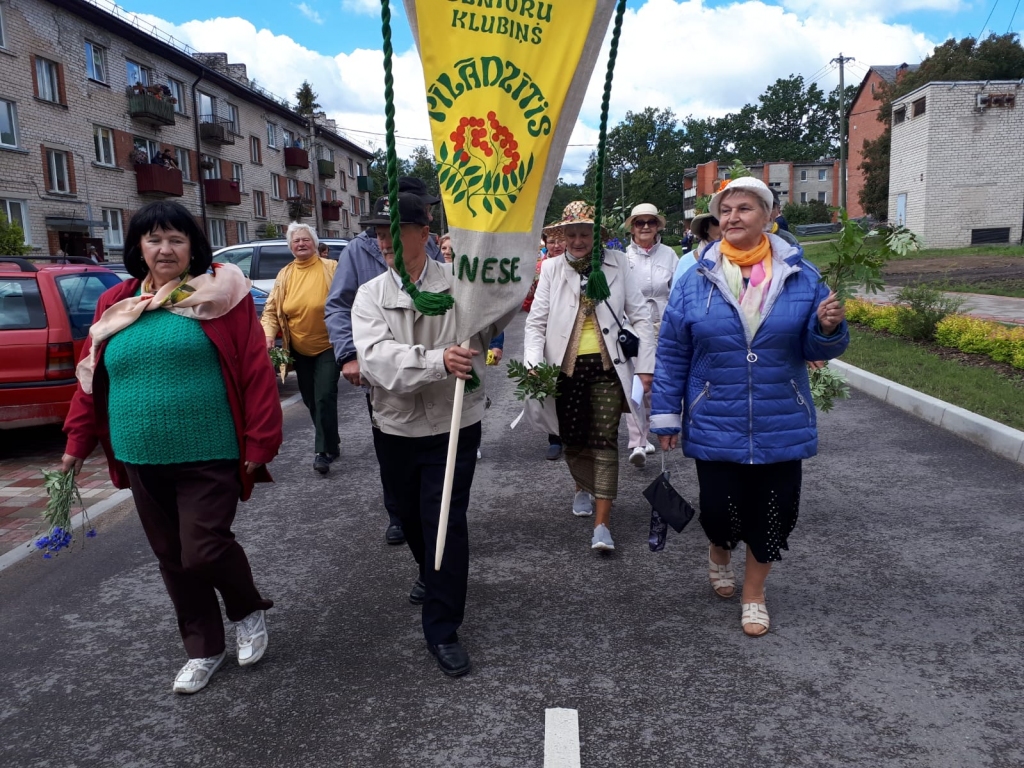 “Pīlādzītis” izstaigā atmiņu takas