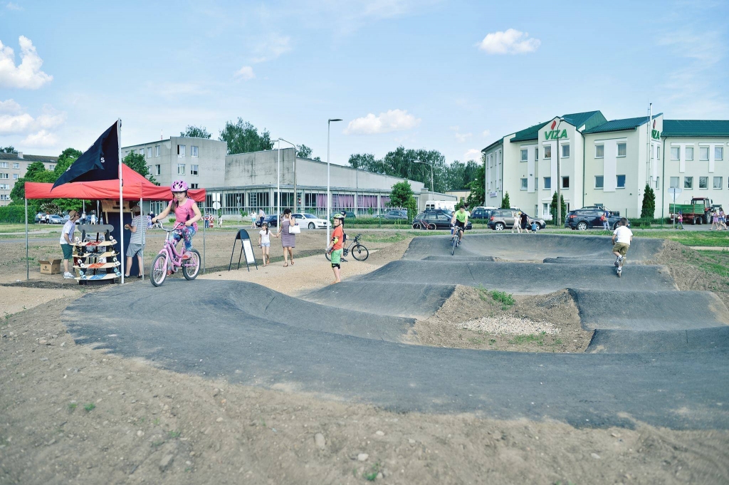 Veloparka celiņā iedzīvinās Daugavas reljefu