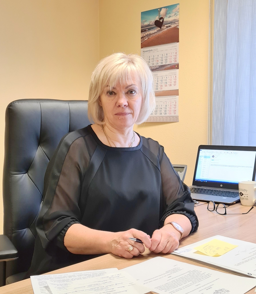 Tiesas darbs nav apstājies