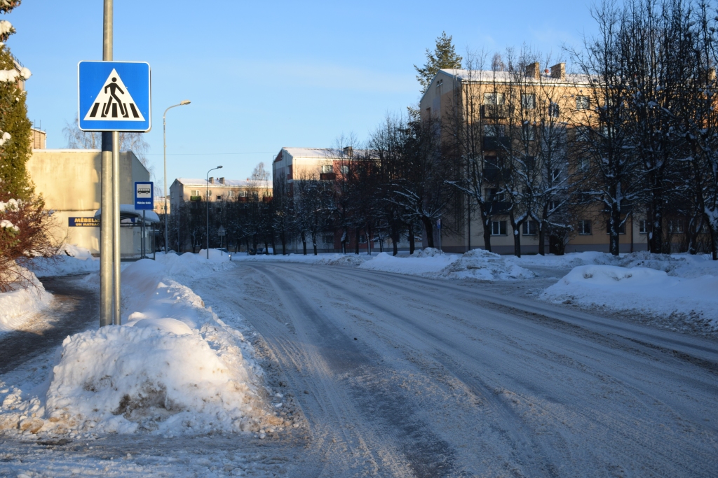 Aizkraukles ielās kūst tūkstoši