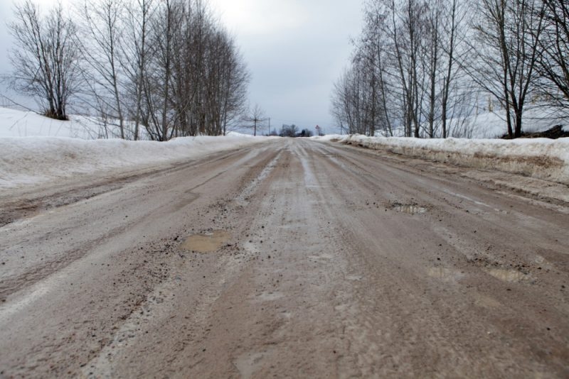 Sliktu ceļu dēļ netiek veikti vairāki reģionālo maršrutu autobusu reisi