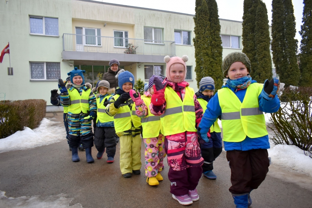 Paļausies uz vecāku godaprātu