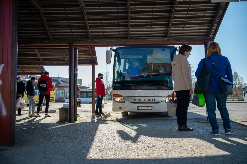 Pasažieru pārvadātāji cīnās par savu daļu