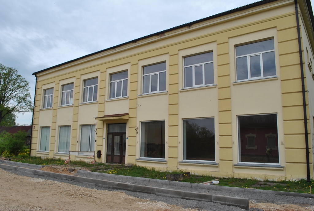 Iesniedz pieteikumu bibliotēkas ēkas pārbūvei